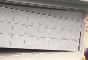 Garage Door Off Track, Garage Door Repair Cedar Park TX